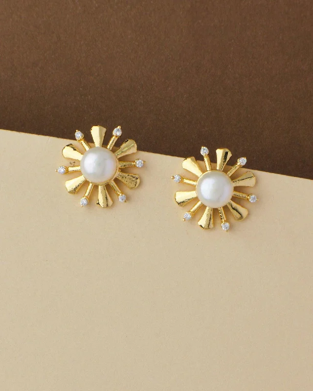 women luxury gold earrings -Floral Pearl Stud Earring