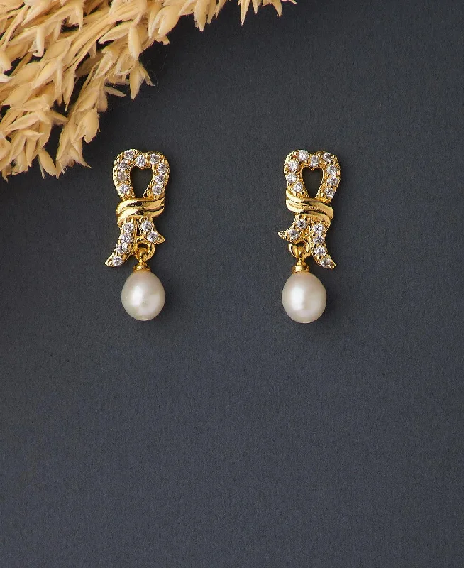 women geometric earrings -Ethnic Real Pearl Hanging Earring