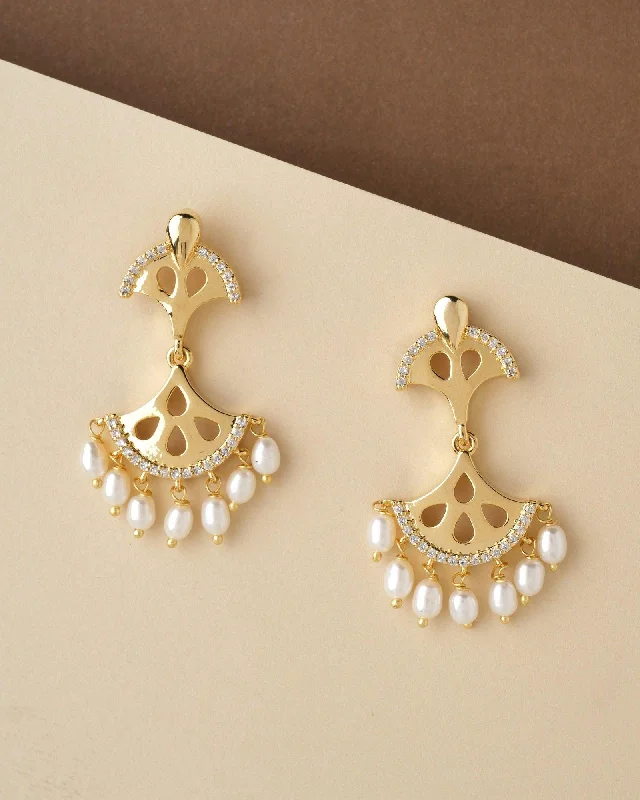 women pearl drop earrings -Ethnic Pearl Hanging Earring