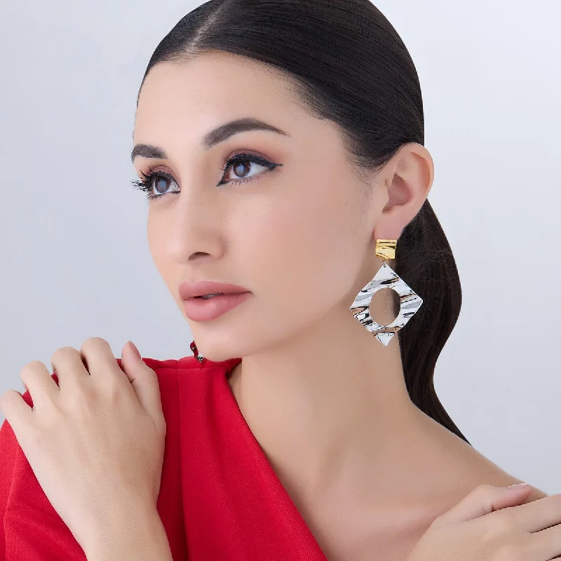 women statement hoop earrings -Trendy Earring 166818