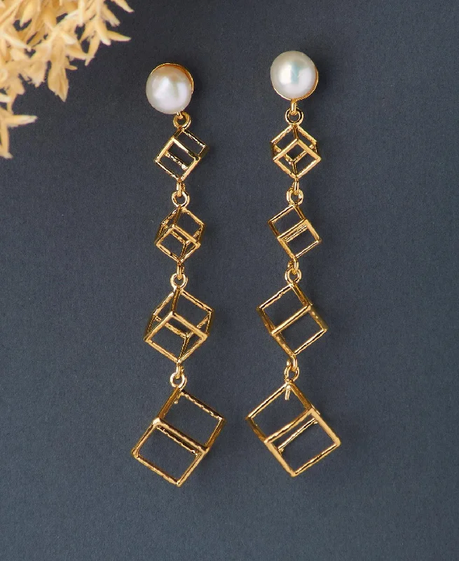 women bridal pearl earrings -Fashionable Pearl Hanging Earring